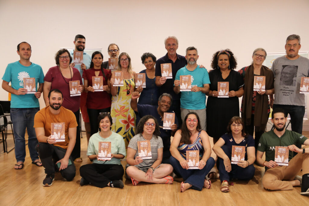 Participantes do Seminário Nacional da Pastoral da Moadia e Favela